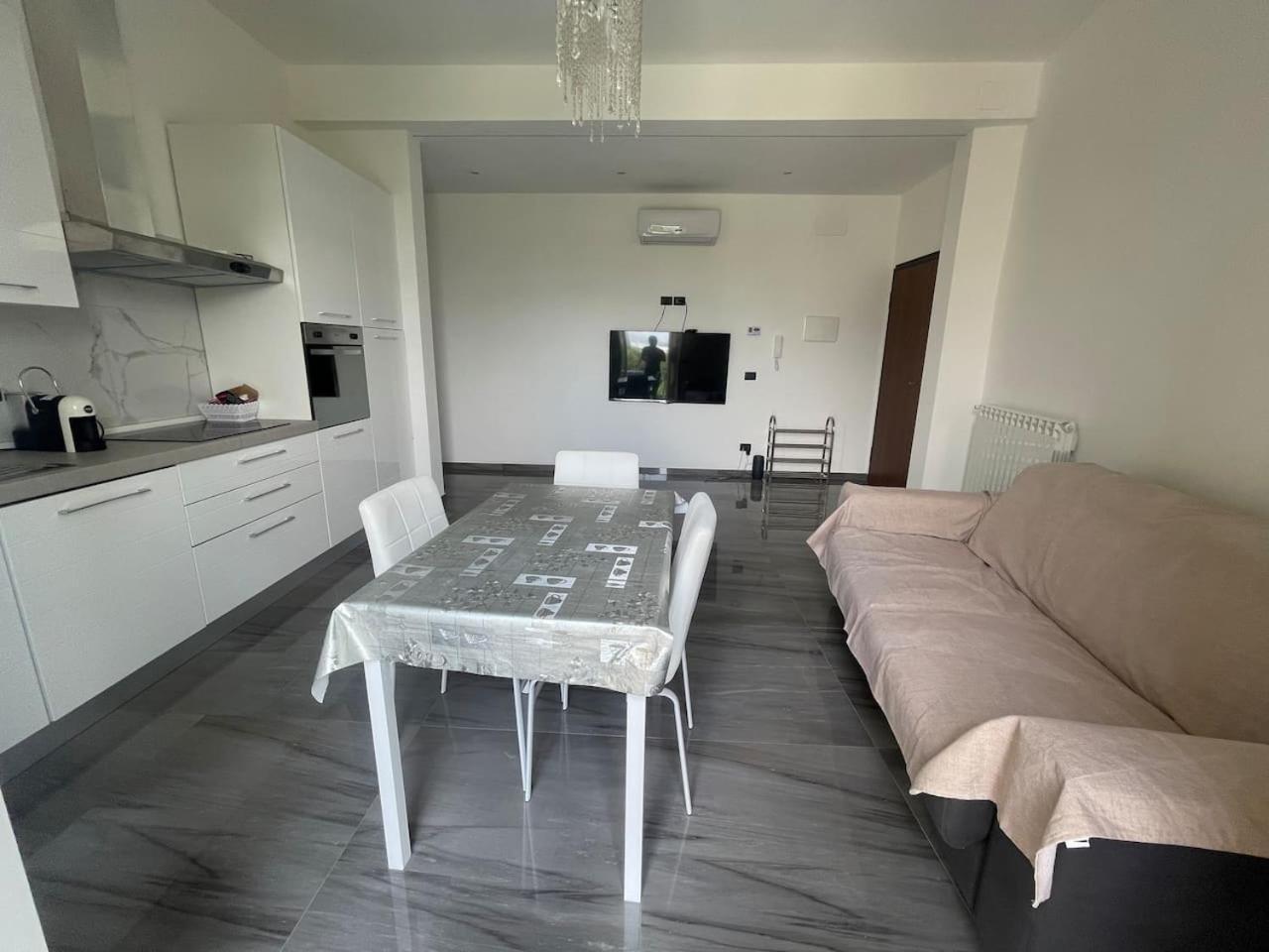 Appartement Autumn à Vado Ligure Extérieur photo